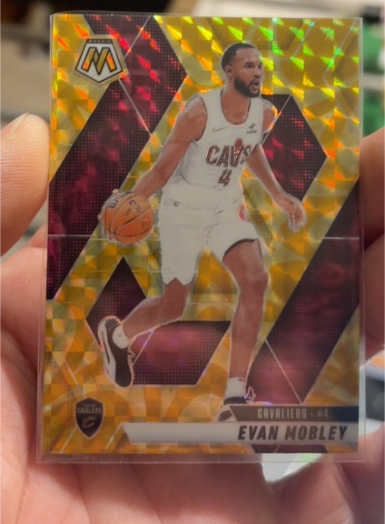 2024-25 Panini Mosaic #202 Evan Mobley — front