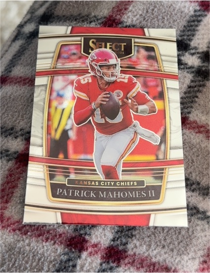 2021 Panini Select #2 Patrick Mahomes II — front