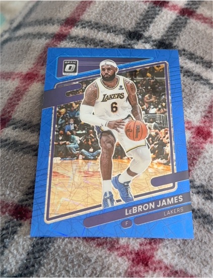 2021-22 Panini Donruss Optic #41 LeBron James — front