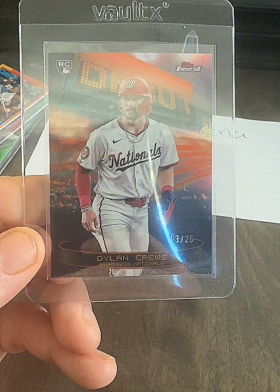 2025 Topps Finest Debut #D22 Dylan Crews Rookie RC — front