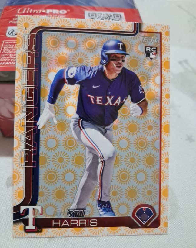 2025 Topps Series 2 #374 Dustin Harris Holiday Sun Parallel — front