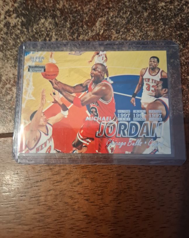 1997-98 Fleer #23 Michael Jordan — front