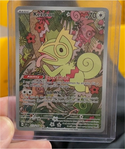 2024 Pokémon TCG SV08: Surging Sparks #213/191 Kecleon Illustration Rare — front