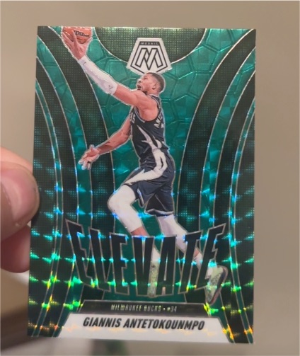 2024-25 Panini Mosaic #9 Giannis Antetokounmpo — front