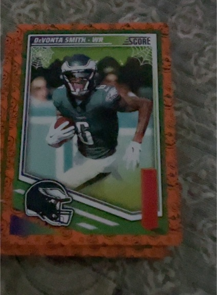 2025 Panini Score-A-Treat Football Pumpkin #244 DeVonta Smith — front