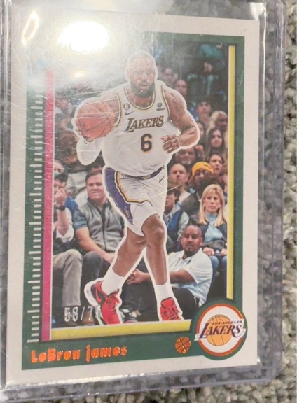 2022-23 Panini Chronicles #648 LeBron James — front