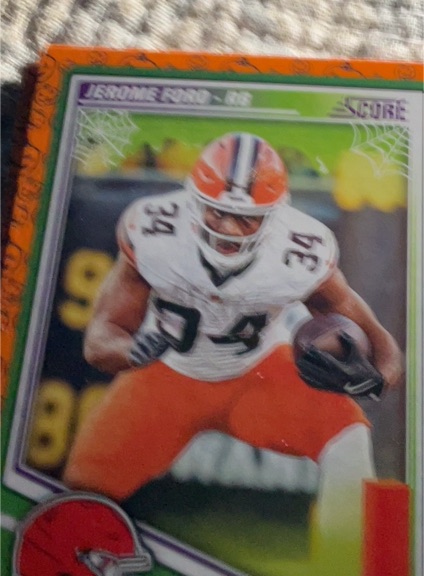 1990 Score #85 Leroy Hoard — front