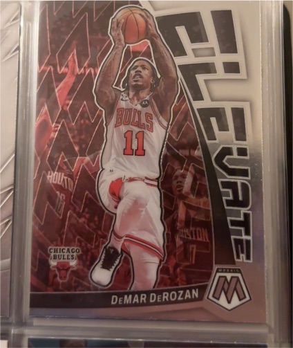 2022-23 Panini Mosaic #18 DeMar DeRozan Elevate — front
