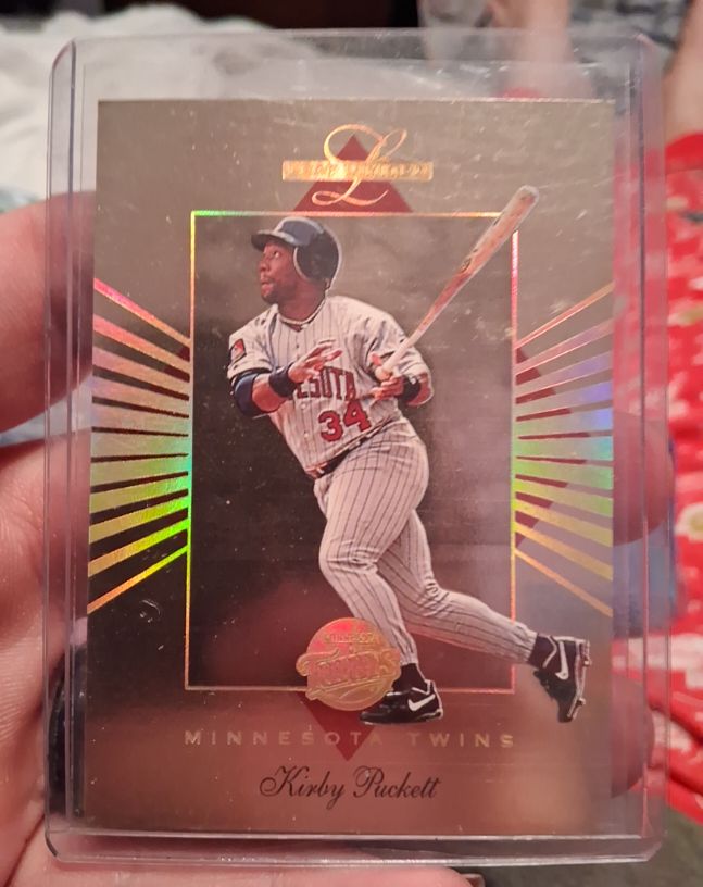1994 Leaf Limited #51 Kirby Puckett — front
