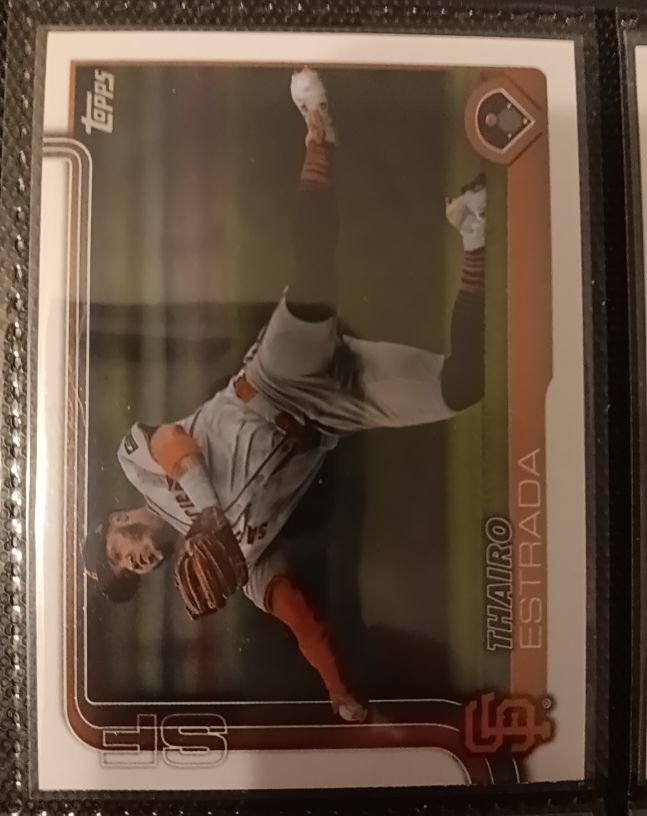 2025 Topps #2 Thairo Estrada — front