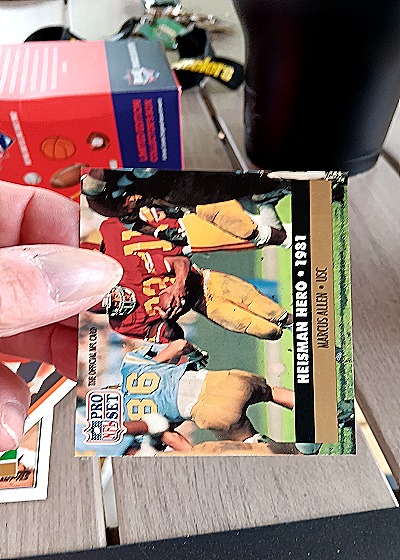 1982 Topps #45 Marcus Allen Heisman Hero 1981 — front