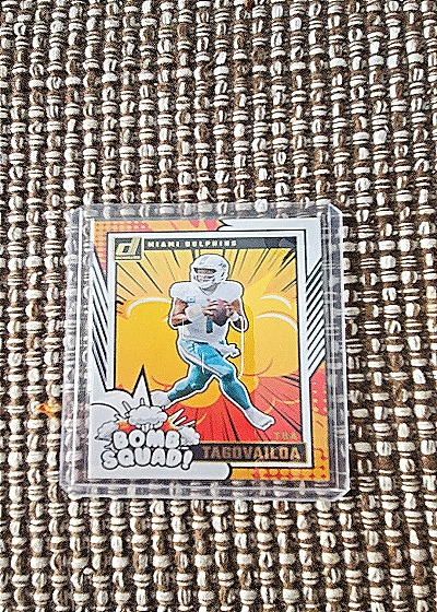 2024 Donruss Bomb Squad #19 Tua Tagovailoa — front
