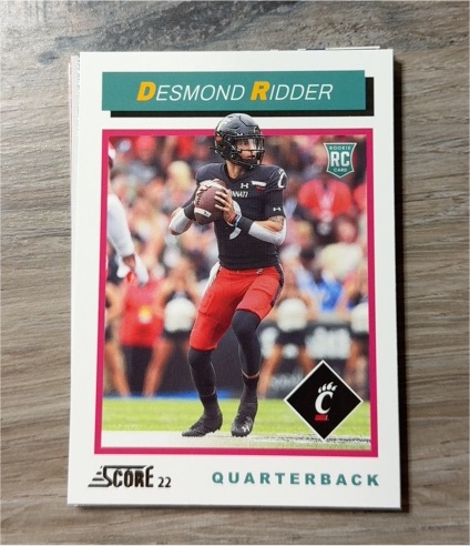2022 Score 1992 Throwback #TB3 Desmond Ridder — front