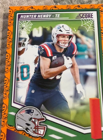 2025 Panini Score-A-Treat #249 Hunter Henry — front