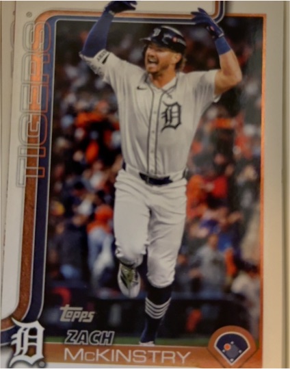 2025 Topps #560 Zach McKinstry — front
