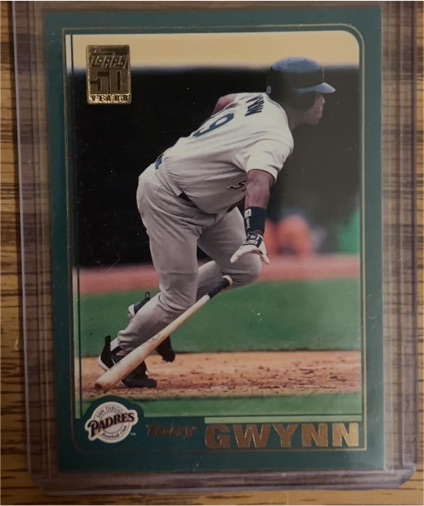 2001 Topps #220 Tony Gwynn — front