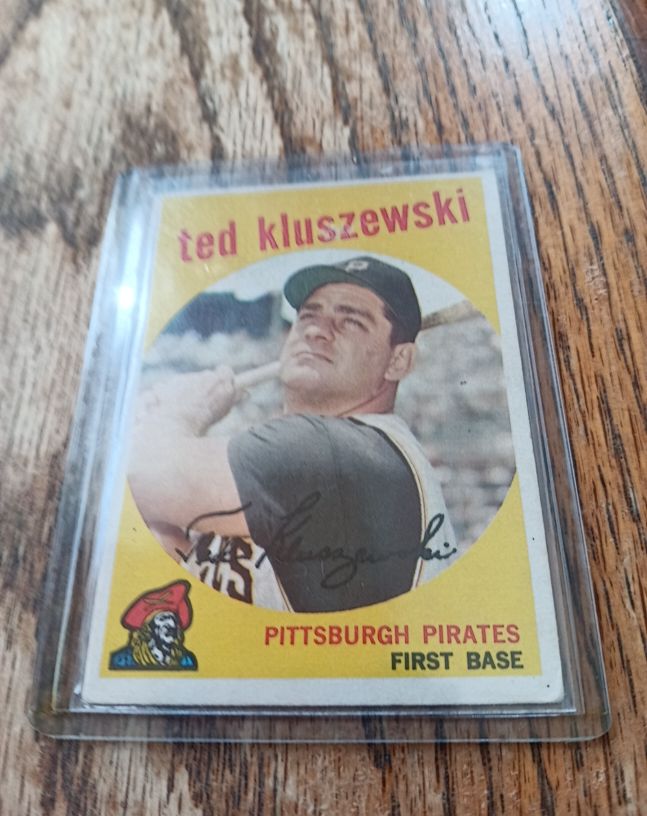 1959 Topps #35 Ted Kluszewski — front
