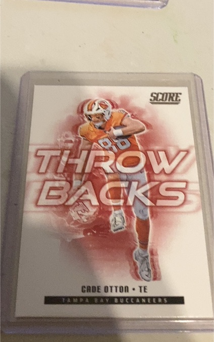 2025 Score #19 Cade Otton Throwbacks — front