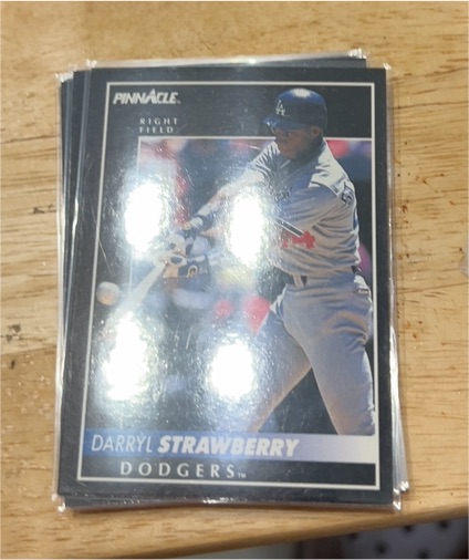 1992 Pinnacle #80 Darryl Strawberry — front