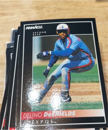 1992 Pinnacle #24 Delino DeShields — front