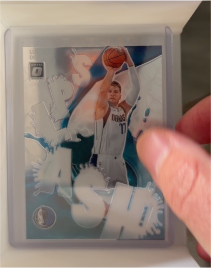 2020-21 Panini Donruss Optic Splash #15 Luka Doncic — front