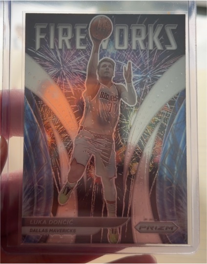 2021-22 Panini Prizm #4 Luka Doncic Fireworks — front
