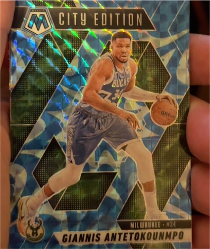 2024-25 Panini Mosaic City Edition #282 Giannis Antetokounmpo — front