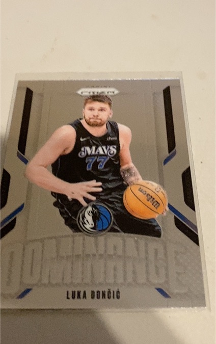 2024-25 Panini Prizm #12 Luka Dončić Dominance — front