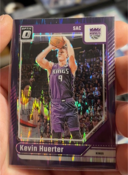 2024 Panini Donruss Optic #9 Kevin Huerter — front