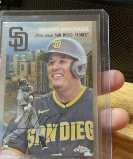 2023 Topps Chrome Platinum City Variation #54CV-90 Manny Machado — front