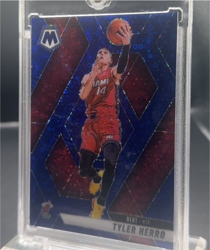 2019 Panini Mosaic #14 Tyler Herro — front