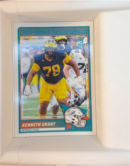 2025 Panini Score #33 Kenneth Grant — front