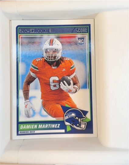 2025 Panini Score #46 Damien Martinez — front