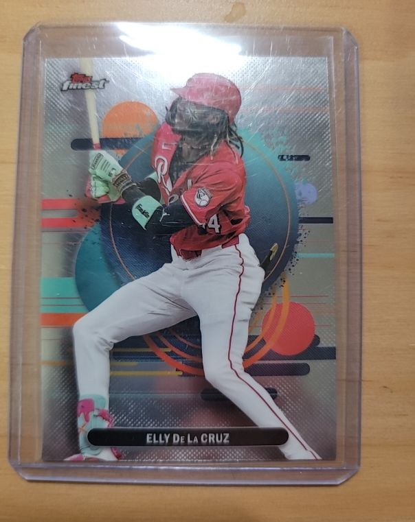2025 Topps Finest #154 Elly De La Cruz — front