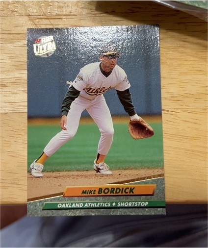 1992 Fleer Ultra #282 Mike Bordick — front