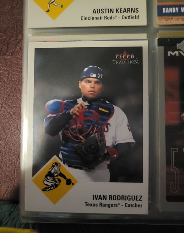 2003 Fleer Tradition #193 Ivan Rodriguez — front