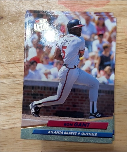 1992 Fleer Ultra #161 Ron Gant — front