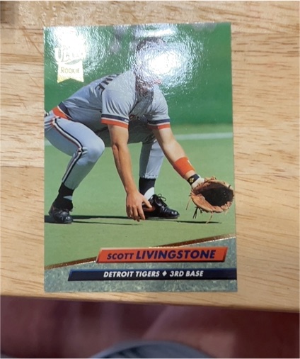 1992 Fleer Ultra #61 Scott Livingstone — front