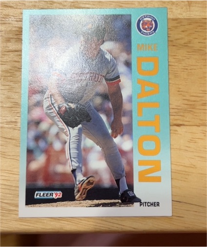 1992 Fleer #530 Mike Dalton — front