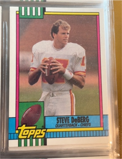1990 Topps #257 Steve DeBerg — front