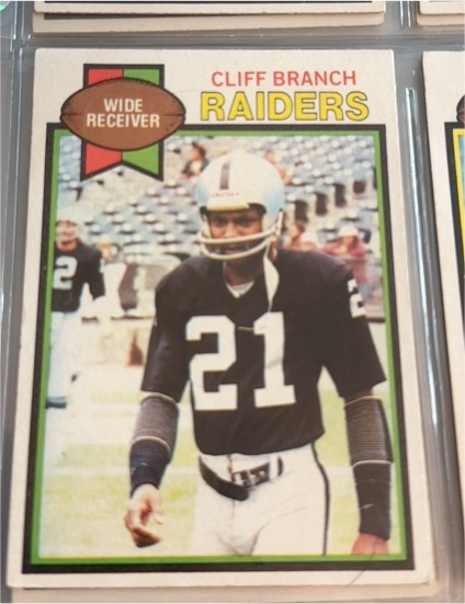 1979 Topps #415 Cliff Branch Raiders — front