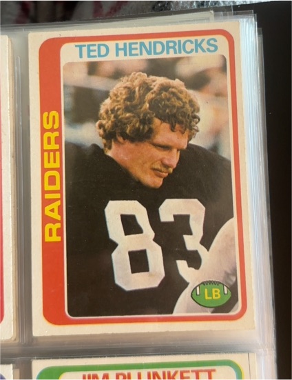 1978 Topps #68 Ted Hendricks — front