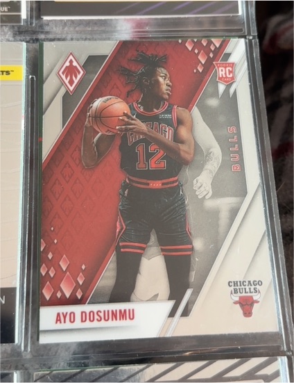 2021-22 Panini Chronicles Phoenix #673 Ayo Dosunmu — front