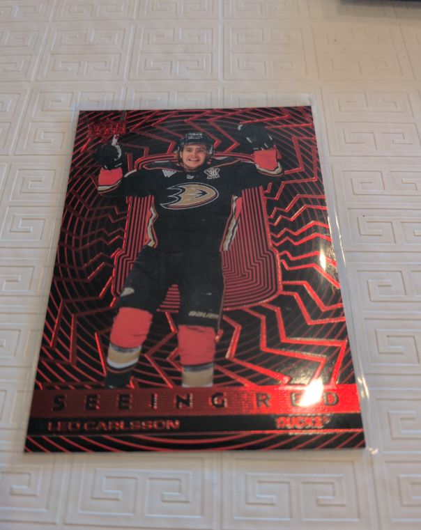 2023-24 Upper Deck Extended Series #SR-62 Leo Carlsson Seeing Red Rookie — front