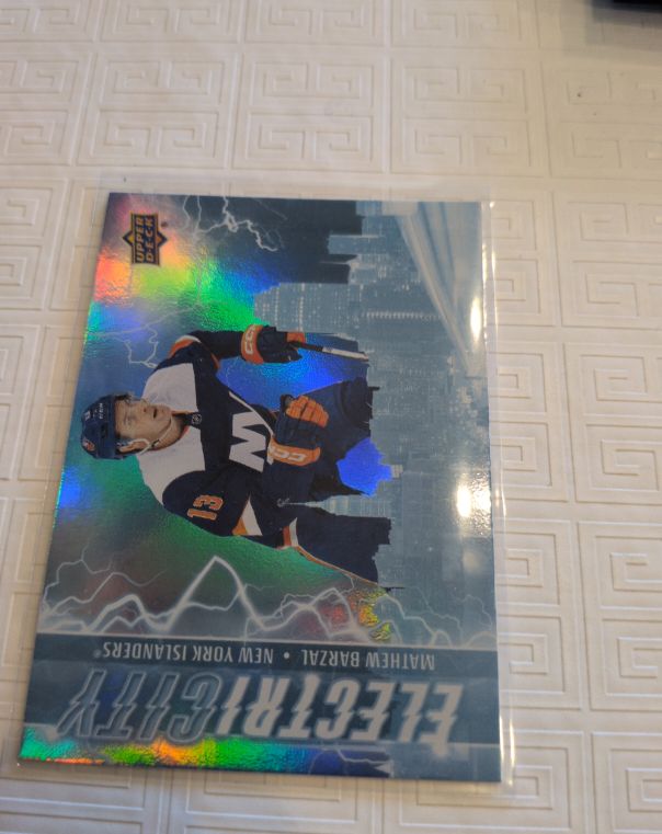 2024-25 Upper Deck Series 2 - Electricity Mathew Barzal #EC-3 — front