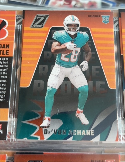 2023 Panini Zenith Red Zone #132 De'Von Achane Rookie — front