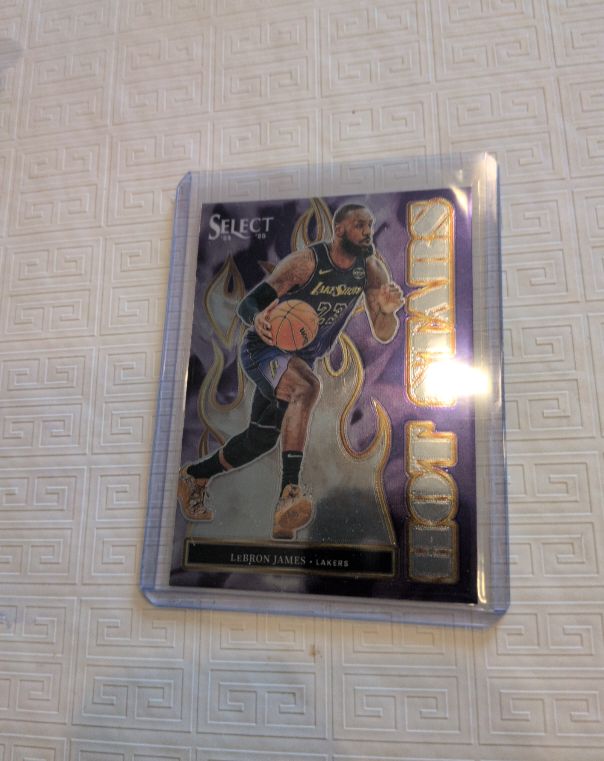 2024-25 Panini Select #8 LeBron James Hot Stars — front