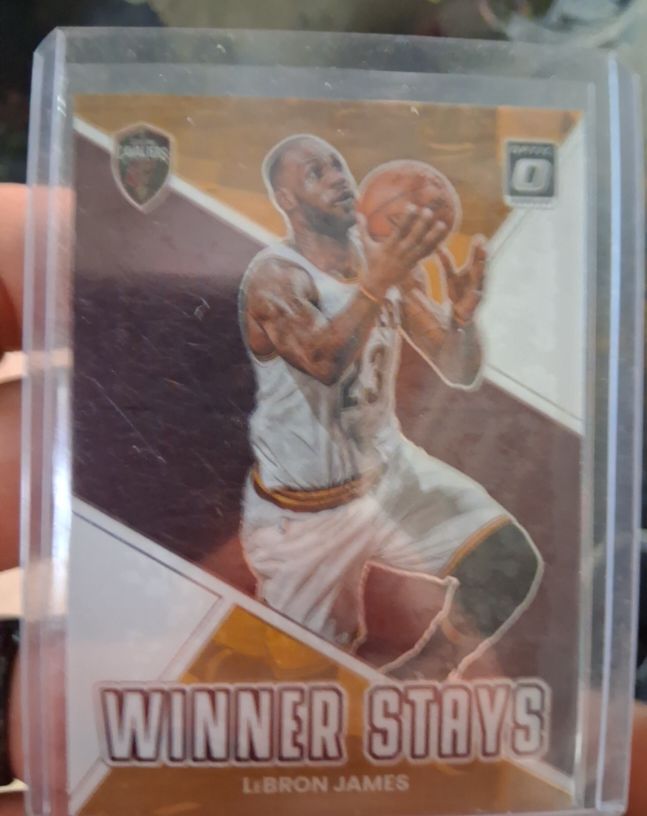 2022-23 Donruss Optic #2 LeBron James Winner Stays — front