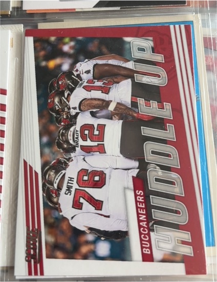 2022 Score #HU-TB Tampa Bay Buccaneers Huddle Up — front