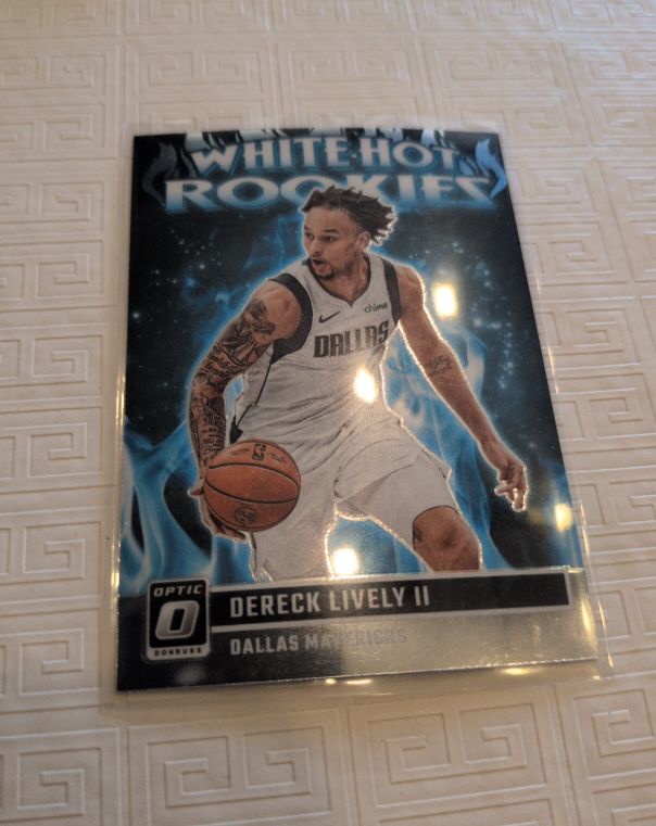 2023-24 Donruss Optic White Hot Rookies #8 Dereck Lively II — front